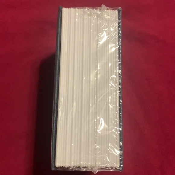 Book safe❤️ never opened - Picture 2 of 4